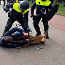 Hollanda polisinden protestoculara sert müdahale
